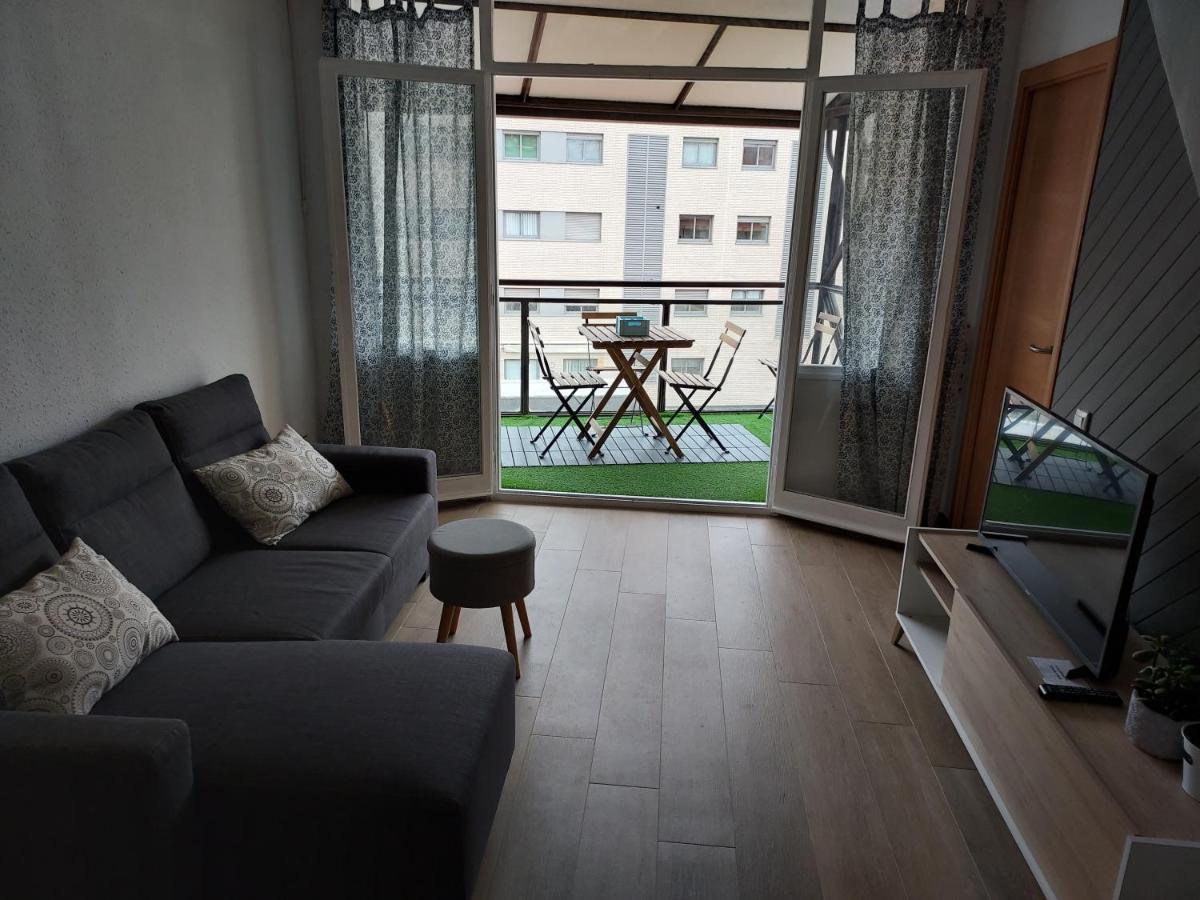 Centrico Atico En Torredembarra Con Parking. Apartment Luaran gambar